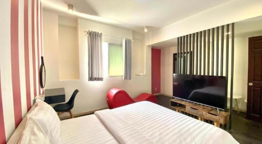 Amura Hotel Thu Duc Хошимин Экстерьер фото